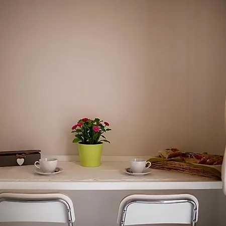 Alojamento de Acomodação e Pequeno-almoço Prisca Nápoles